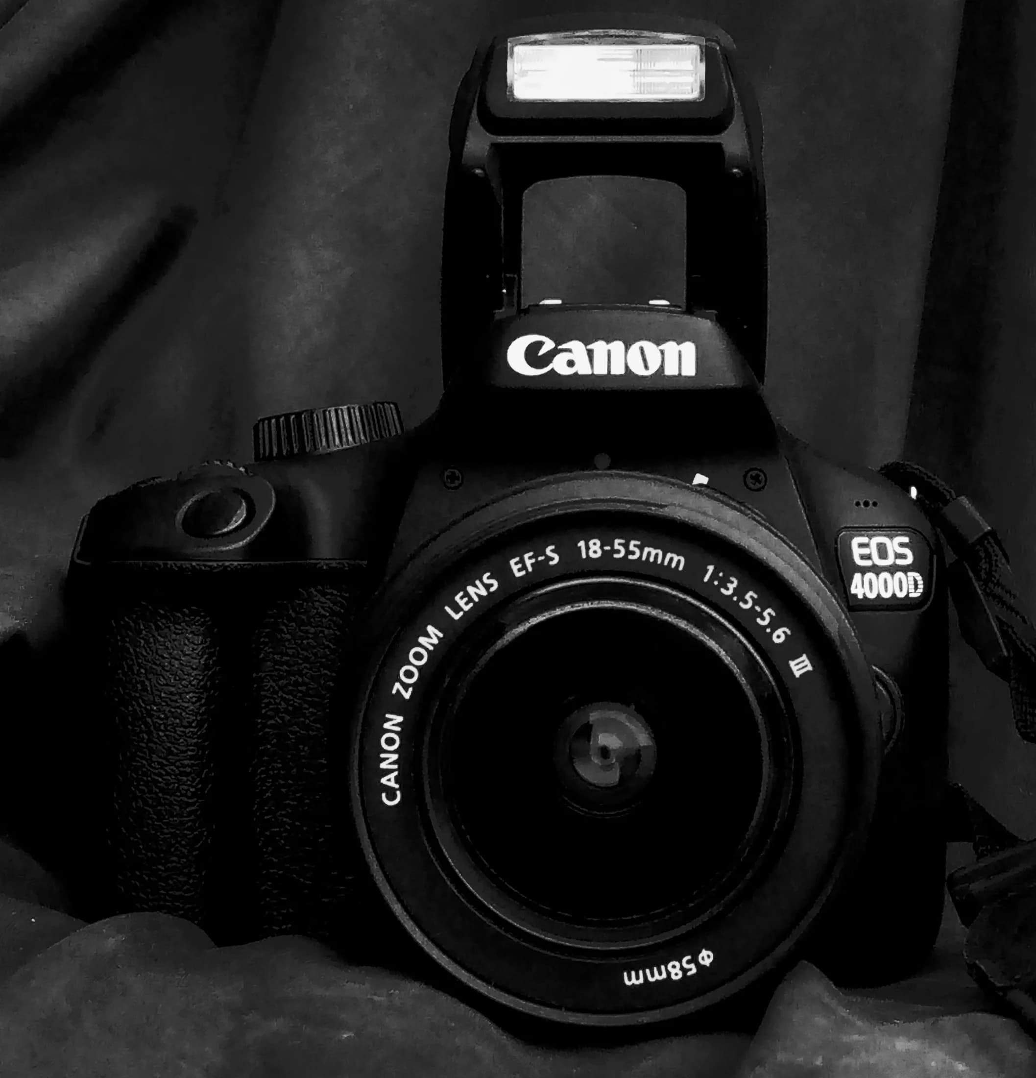 Canon EOS 4000D