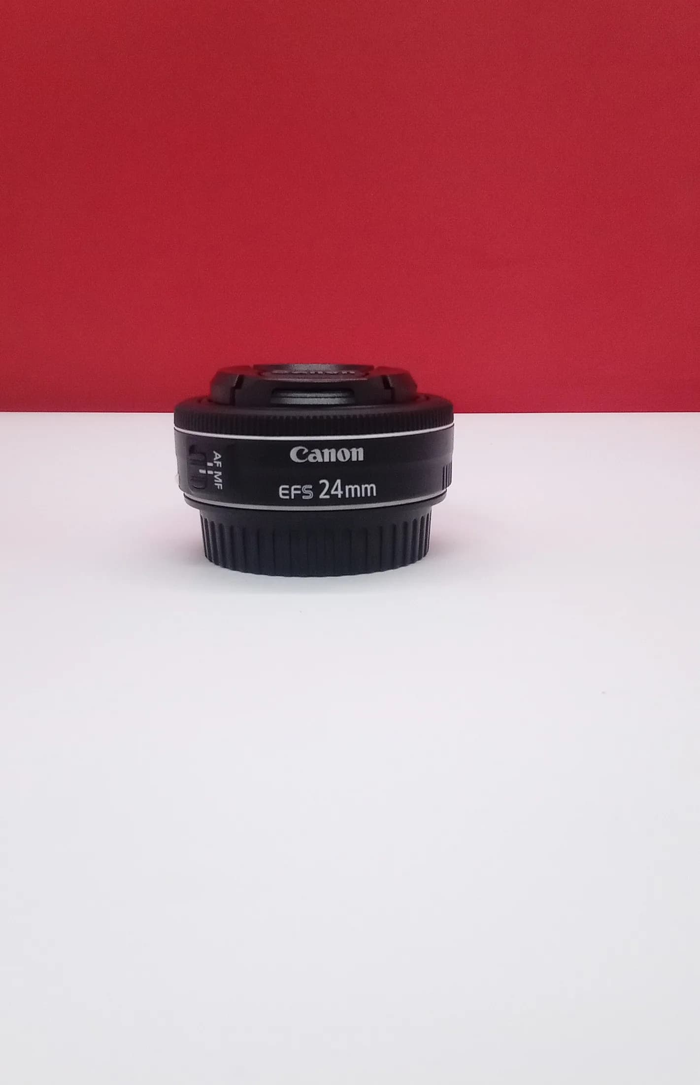 Canon EFS 24mm 1:2.8 STM Macro Lens